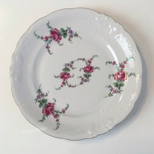 Vtg 1940s Wawel Fine Porcelain Rose Garden Gold Trim Bread & Butter Plates (2)